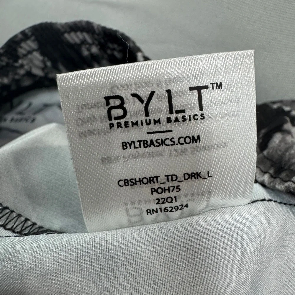 BYLT Premium Basics Coastal Boardshort Mens L 7in Black Tiger Dye Dark Active
